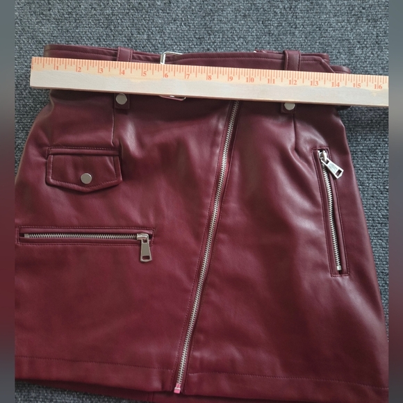 Avec Les Filles Maroon Zipper Mini Skirt Small - Picture 5 of 7